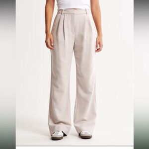 ABERCROMBIE AND FITCH- Curve Love Sloane Tailored Wide Leg, size 30 long, NWT